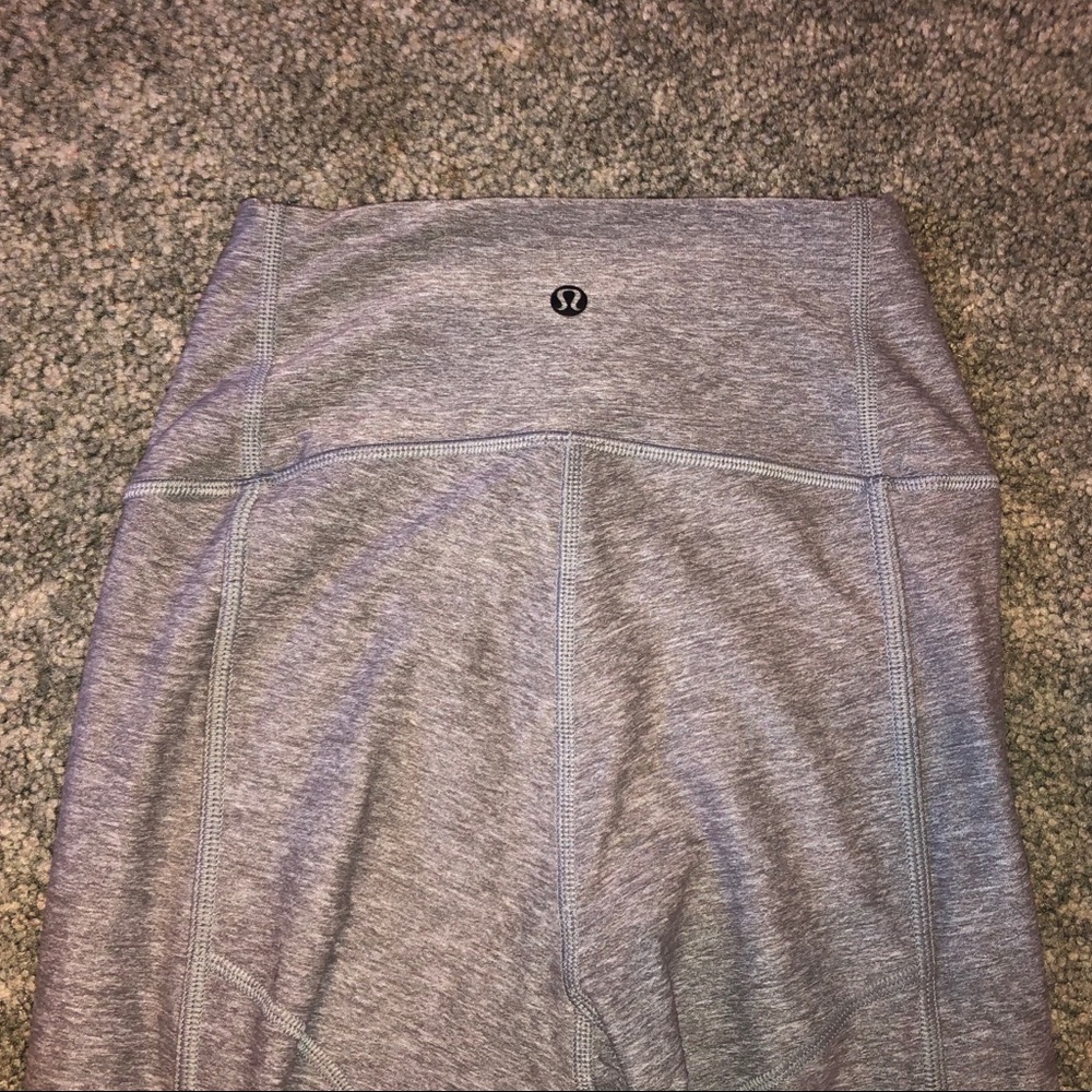 Grey cropped  lululemons